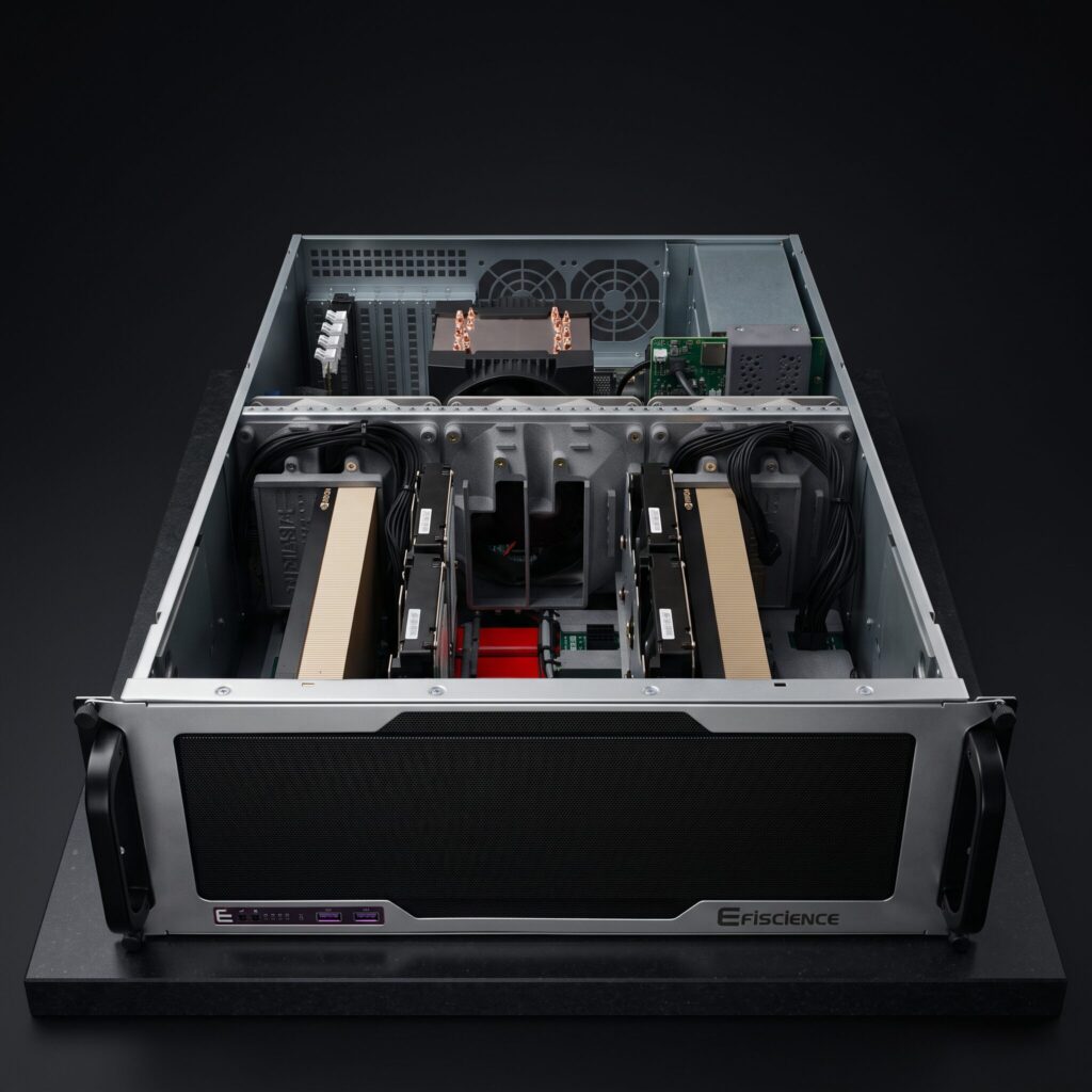 Intérieur d'un serveur GPU RTX 6000 clé en main équipé de cartes NVIDIA